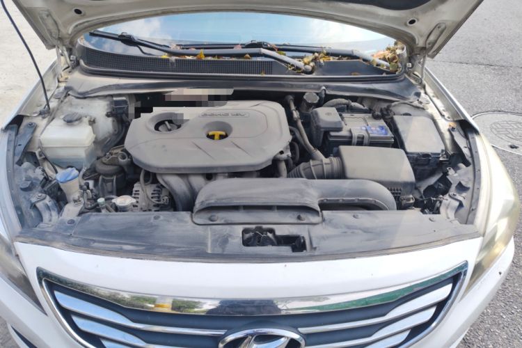 Used Hyundai Mistra 2014 1.8L Automatic Deluxe DLX Model Engine Bay
