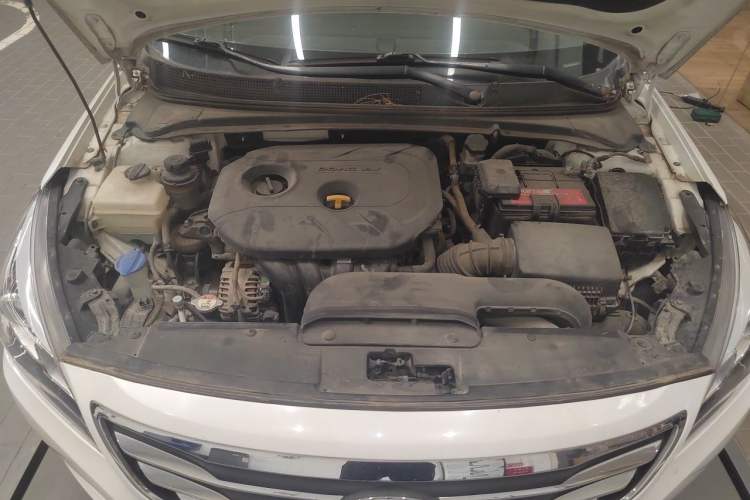 Used Hyundai Mistra 2014 1.8L Automatic Smart GLS Engine Bay