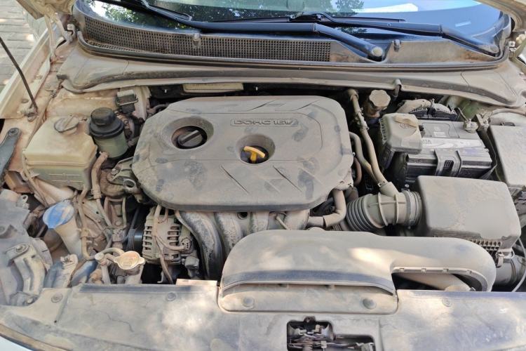Used Hyundai Mistra 2014 1.8L Automatic Smart GLS Engine Bay