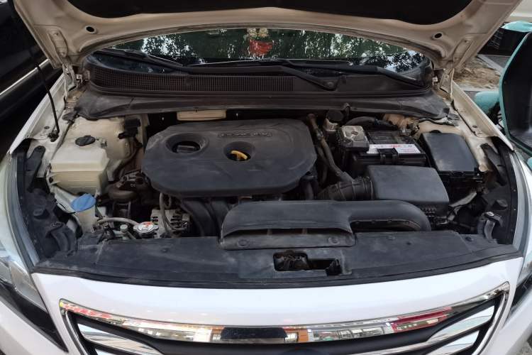 Used Hyundai Mistra 2014 1.8L Automatic Deluxe DLX Model Engine Bay