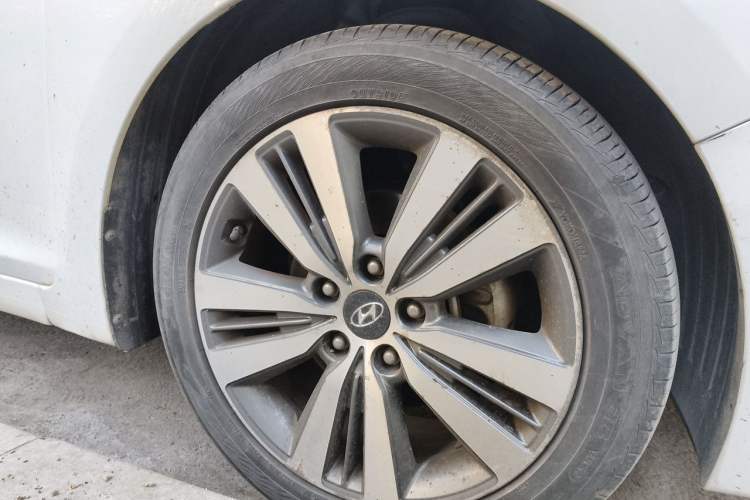 Used Hyundai Mistra 2014 1.8L Automatic Deluxe DLX Model Exterior 1