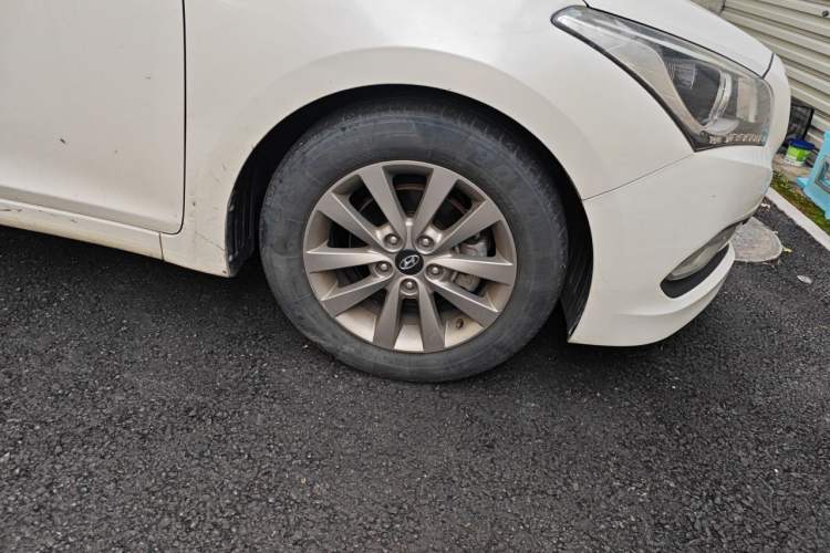 Used Hyundai Mistra 2014 1.8L Automatic Smart GLS Exterior 1