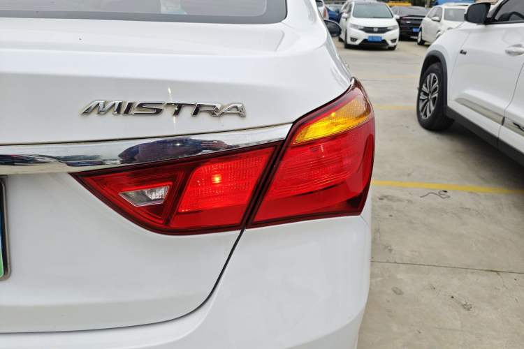 Used Hyundai Mistra 2014 1.8L Automatic Smart GLS Exterior 1