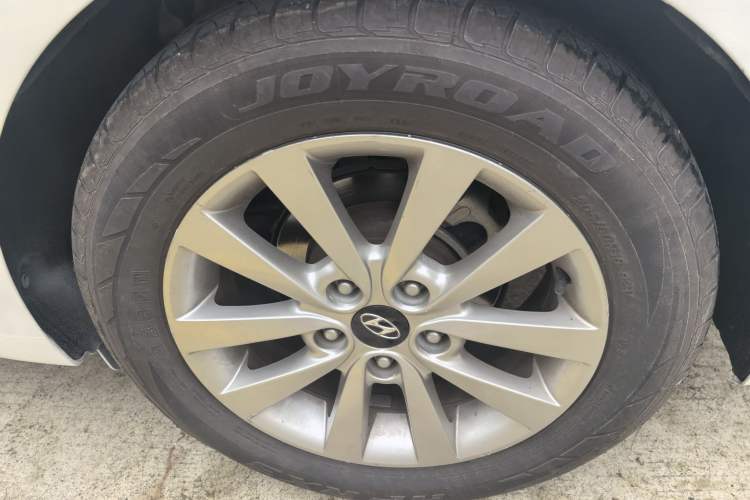 Used Hyundai Mistra 2014 1.8L Automatic Smart GLS Exterior 10