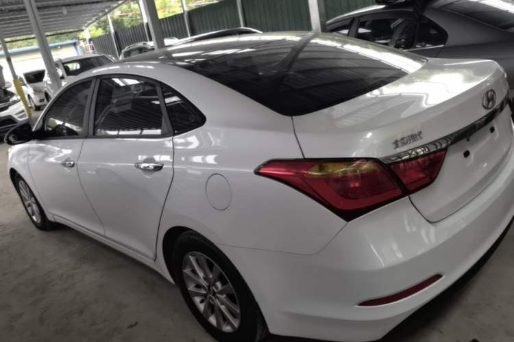 Used Hyundai Mistra 2014 1.8L Automatic Smart GLS Exterior 2