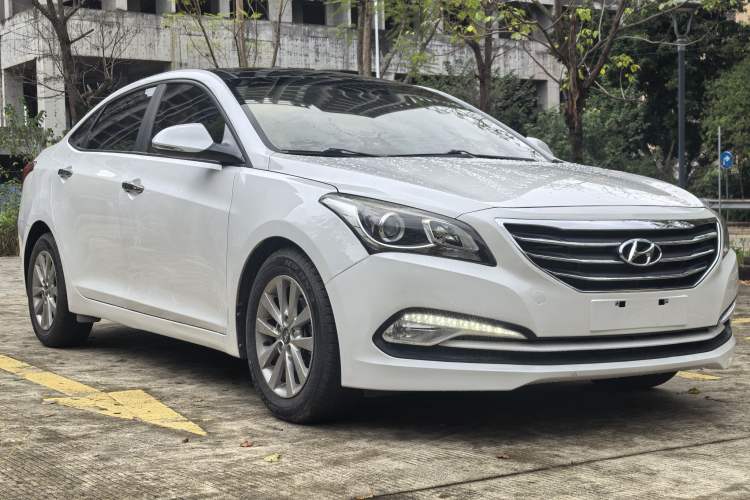 Used Hyundai Mistra 2014 1.8L Automatic Smart GLS Exterior 2