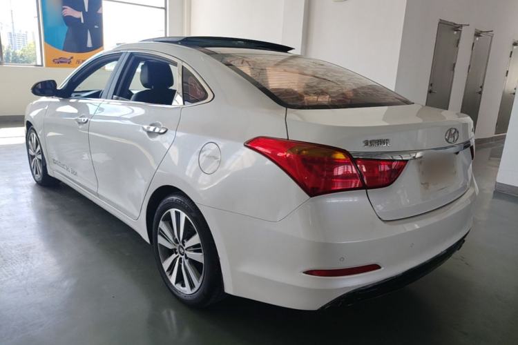 Used Hyundai Mistra 2014 1.8L Automatic Deluxe DLX Model Exterior 2