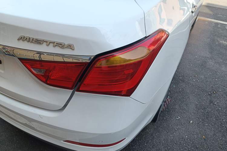 Used Hyundai Mistra 2014 1.8L Automatic Smart GLS Exterior 3