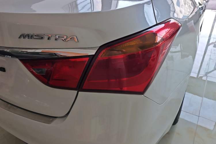 Used Hyundai Mistra 2014 1.8L Automatic Smart GLS Exterior 3