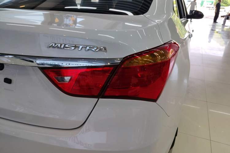 Used Hyundai Mistra 2014 1.8L Automatic Smart GLS Exterior 3
