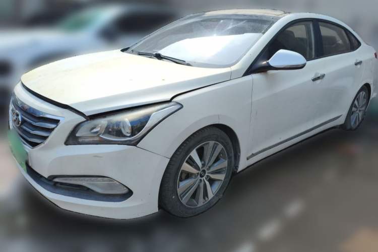 Used Hyundai Mistra 2014 1.8L Automatic Deluxe DLX Model Exterior 3