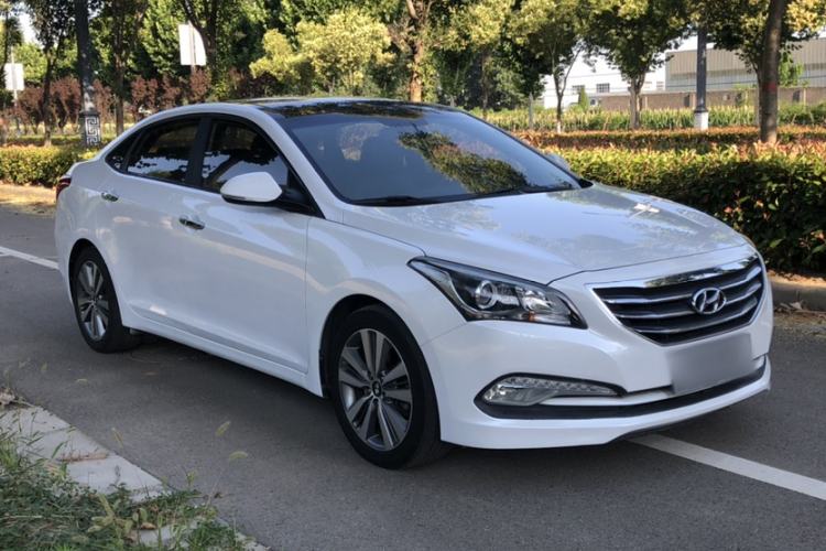 Used Hyundai Mistra 2014 1.8L Automatic Deluxe DLX Model Exterior 3