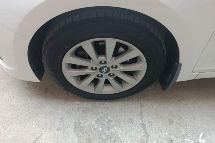Used Hyundai Mistra 2014 1.8L Manual Comfort GL Model Exterior 4