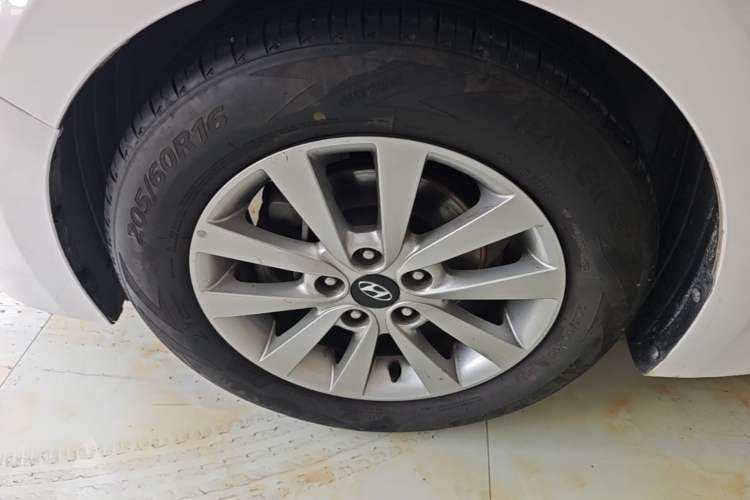 Used Hyundai Mistra 2014 1.8L Automatic Smart GLS Exterior 4