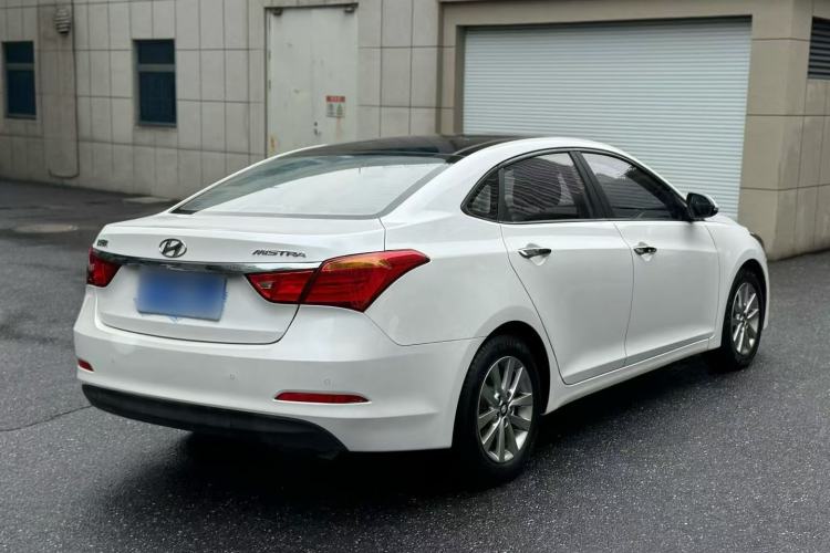 Used Hyundai Mistra 2014 1.8L Automatic Smart GLS Exterior 4