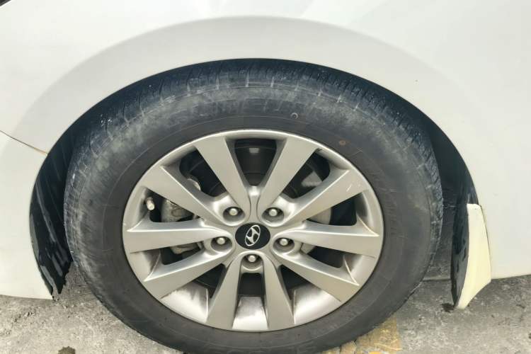 Used Hyundai Mistra 2014 1.8L Automatic Smart GLS Exterior 4