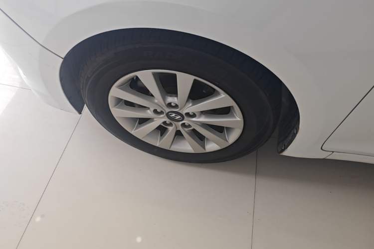 Used Hyundai Mistra 2014 1.8L Automatic Smart GLS Exterior 4