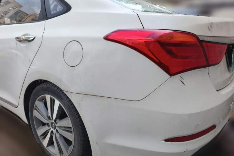 Used Hyundai Mistra 2014 1.8L Automatic Deluxe DLX Model Exterior 4