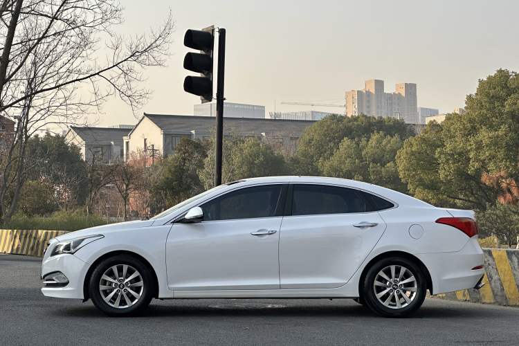 Used Hyundai Mistra 2014 1.8L Automatic Smart GLS Exterior 4