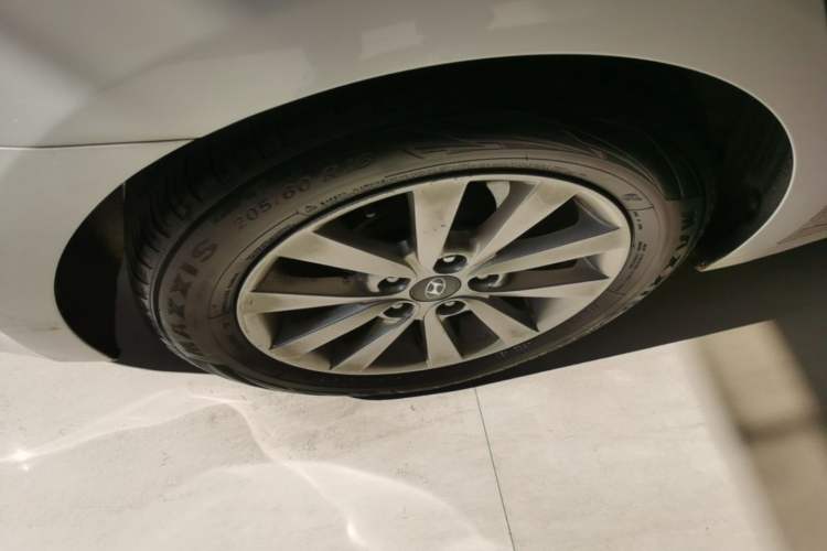 Used Hyundai Mistra 2014 1.8L Automatic Smart GLS Exterior 5