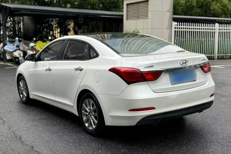 Used Hyundai Mistra 2014 1.8L Automatic Smart GLS Exterior 6
