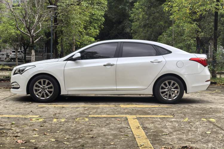 Used Hyundai Mistra 2014 1.8L Automatic Smart GLS Exterior 6