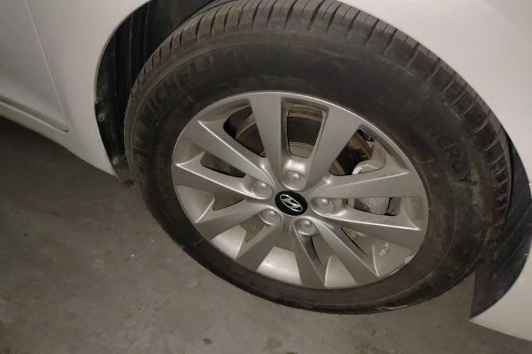 Used Hyundai Mistra 2014 1.8L Automatic Smart GLS Exterior 7
