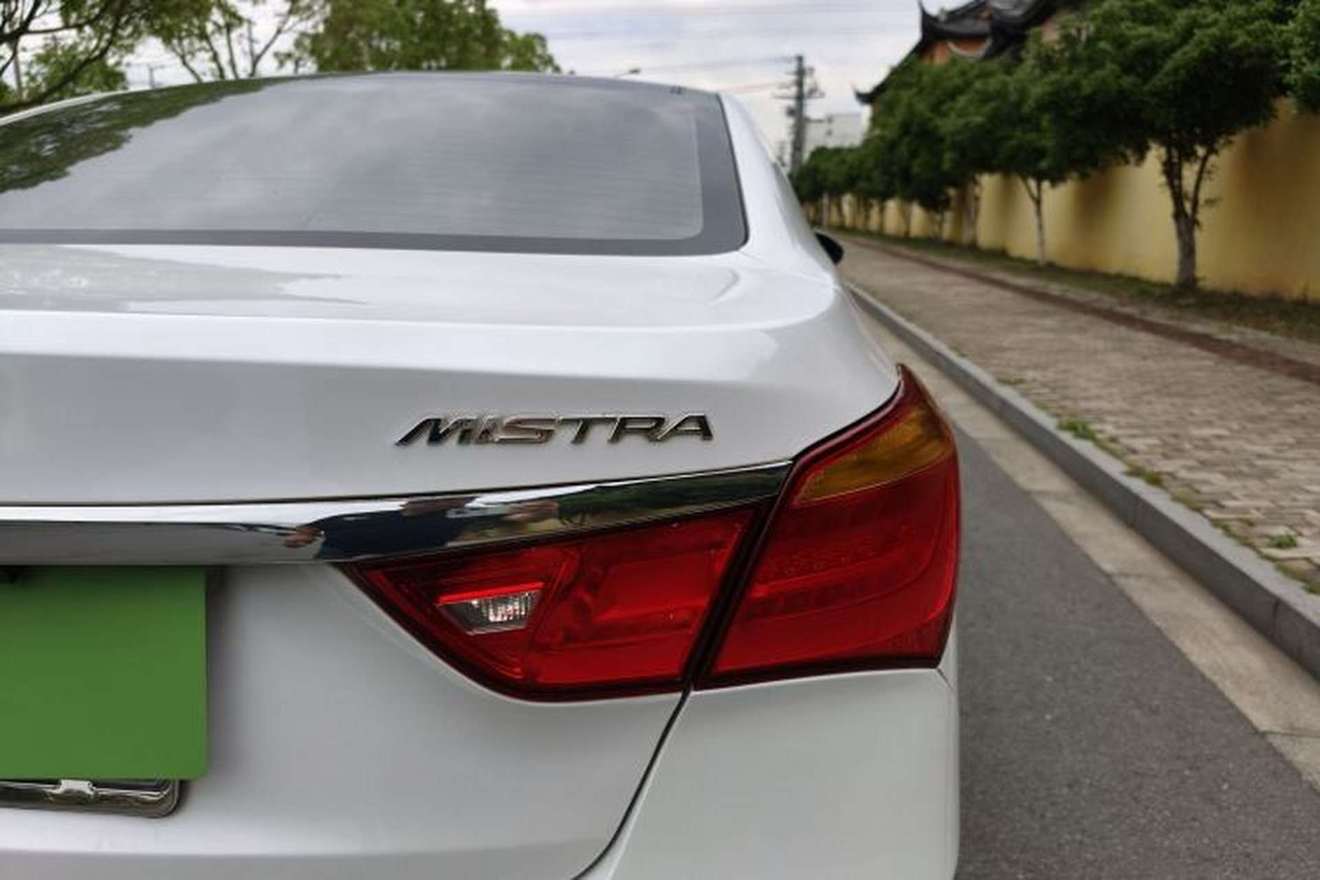 Used Hyundai Mistra 2014 1.8L Automatic Deluxe DLX Model Exterior 7