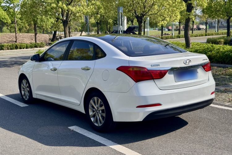 Used Hyundai Mistra 2014 1.8L Automatic Smart GLS Exterior 8