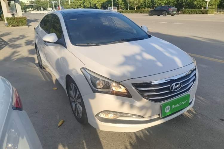 Used Hyundai Mistra 2014 1.8L Automatic Deluxe DLX Model Front Right 45 Deg