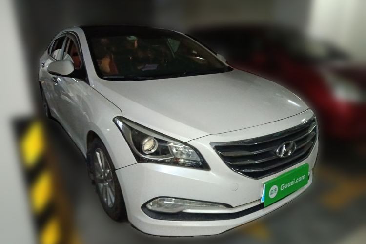 Used Hyundai Mistra 2014 1.8L Automatic Smart GLS Front Right 45 Deg
