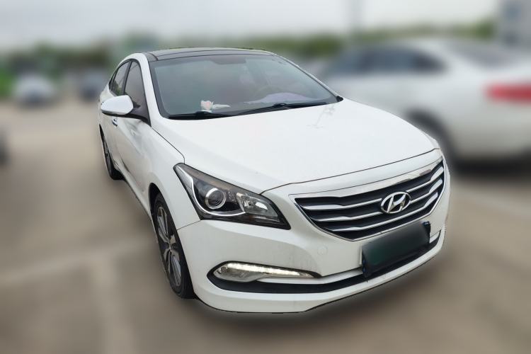 Used Hyundai Mistra 2014 1.8L Automatic Deluxe DLX Model Front Right 45 Deg