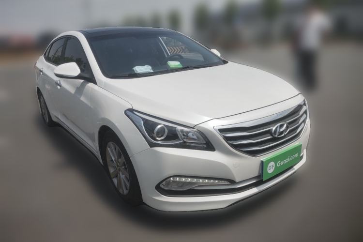 Used Hyundai Mistra 2014 1.8L Automatic Smart GLS Front Right 45 Deg