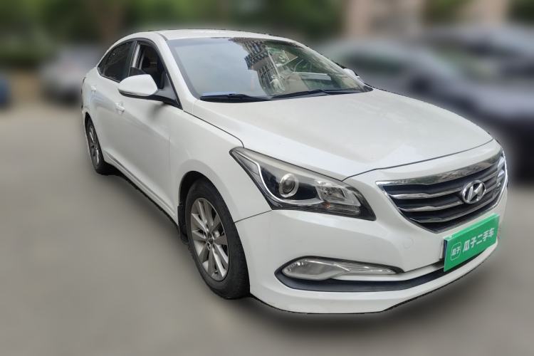 Used Hyundai Mistra 2014 1.8L Automatic Comfort Model GL Front Right 45 Deg