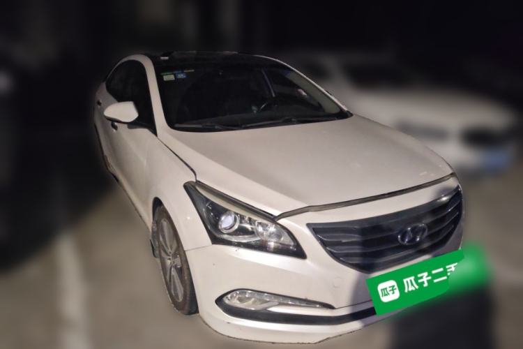 Used Hyundai Mistra 2014 1.8L Automatic Deluxe DLX Model Front Right 45 Deg