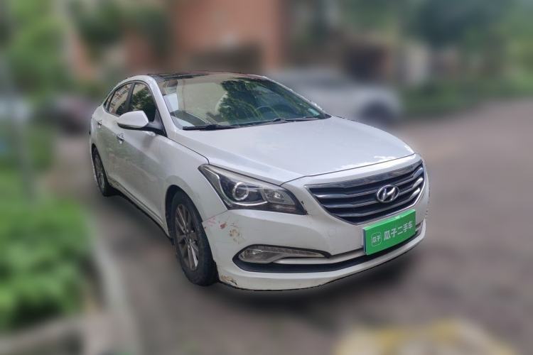 Used Hyundai Mistra 2014 1.8L Automatic Smart GLS Front Right 45 Deg