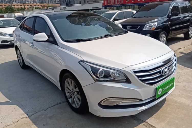 Used Hyundai Mistra 2014 1.8L Automatic Smart GLS Front Right 45 Deg