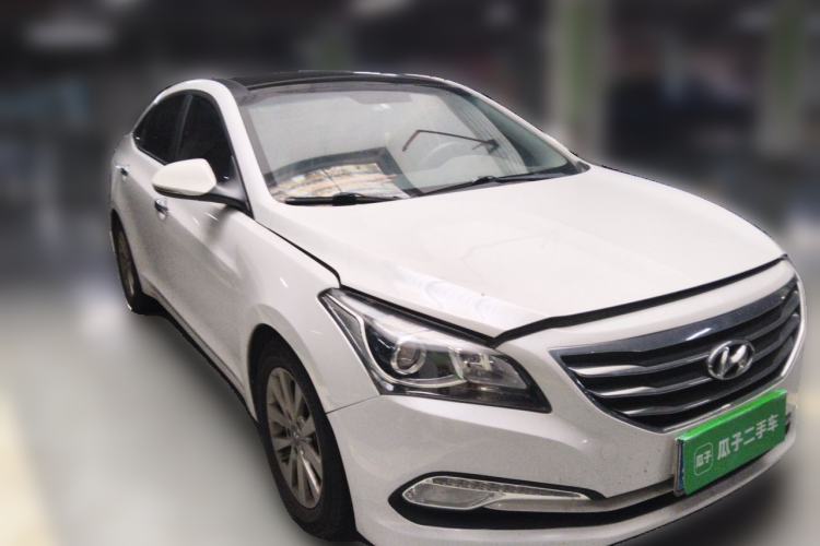Used Hyundai Mistra 2014 1.8L Automatic Smart GLS Front Right 45 Deg