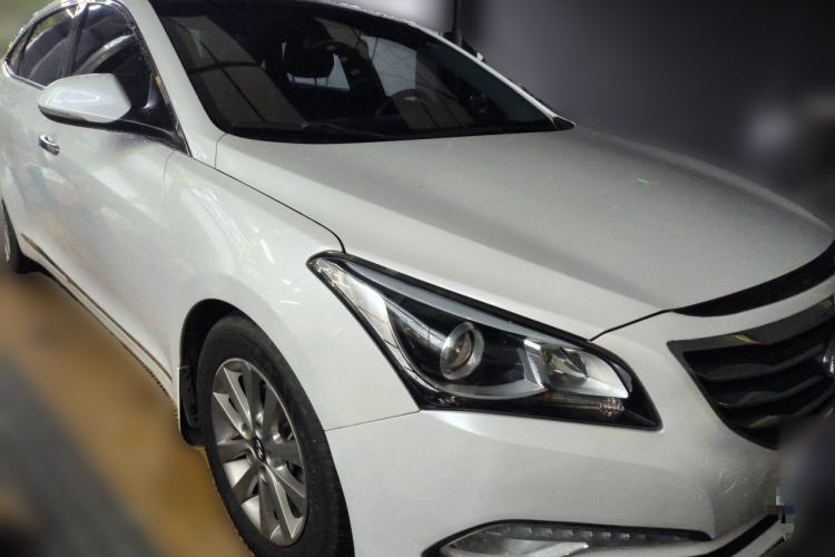 Used Hyundai Mistra 2014 1.8L Automatic Smart GLS Front Right 45 Deg