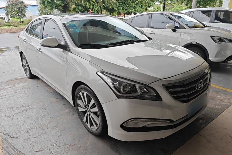 Used Hyundai Mistra 2014 1.8L Automatic Deluxe DLX Model Front Right 45 Deg