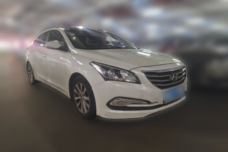 Used Hyundai Mistra 2014 1.8L Automatic Smart GLS Front Right 45 Deg
