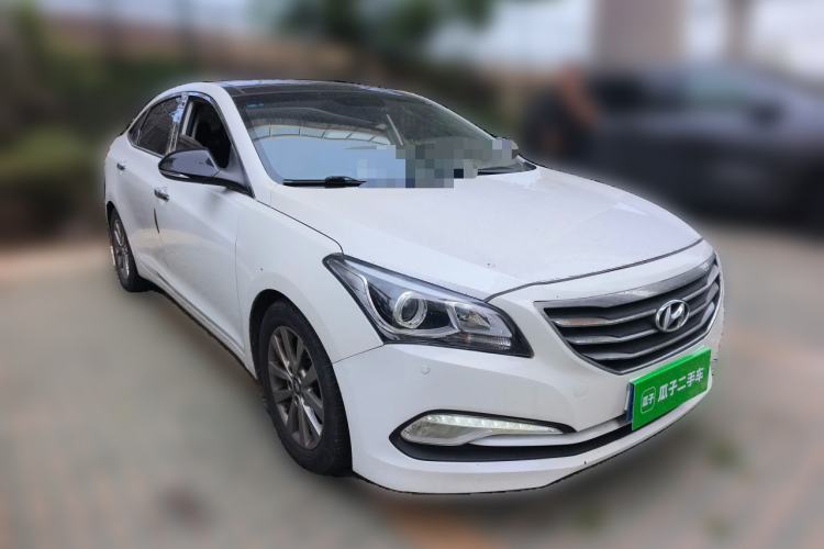 Used Hyundai Mistra 2014 1.8L Automatic Smart GLS Front Right 45 Deg