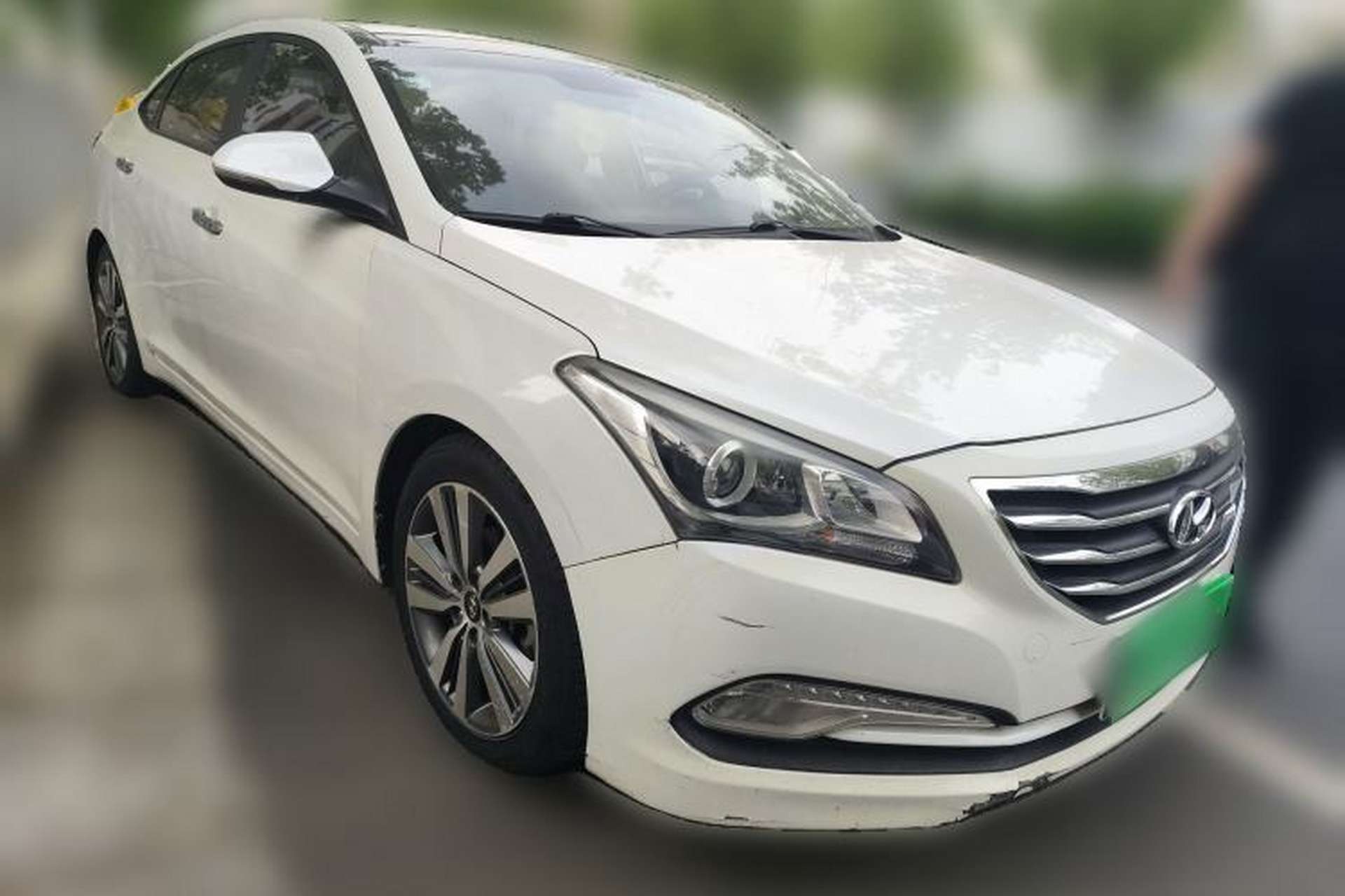 Used Hyundai Mistra 2014 1.8L Automatic Deluxe DLX Model Front Right 45 Deg