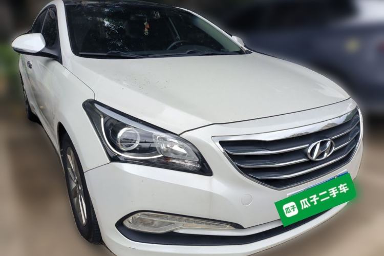 Used Hyundai Mistra 2014 1.8L Automatic Smart GLS Front Right 45 Deg