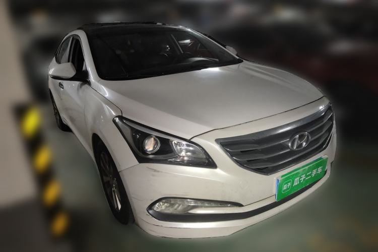Used Hyundai Mistra 2014 1.8L Automatic Smart GLS Front Right 45 Deg