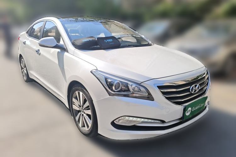 Used Hyundai Mistra 2014 1.8L Automatic Deluxe DLX Model Front Right 45 Deg