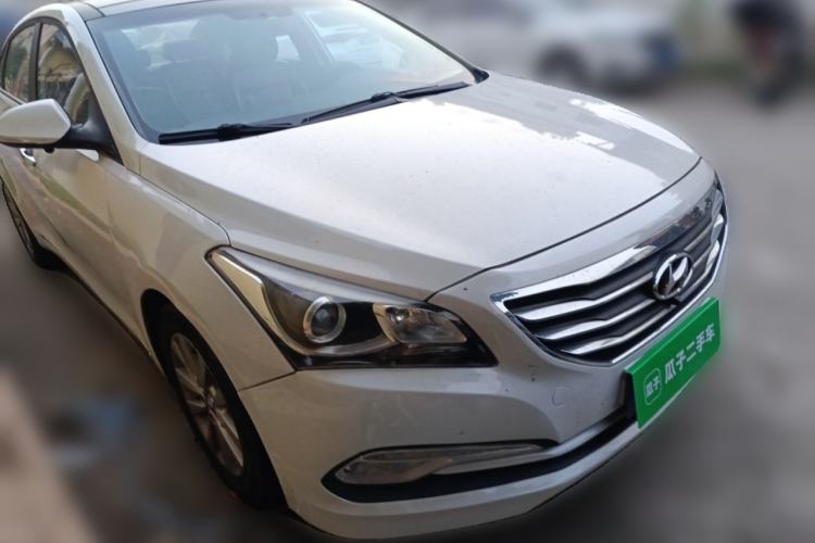 Used Hyundai Mistra 2014 1.8L Automatic Smart GLS Front Right 45 Deg
