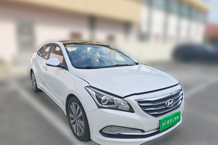 Used Hyundai Mistra 2014 1.8L Automatic Deluxe DLX Model Front Right 45 Deg