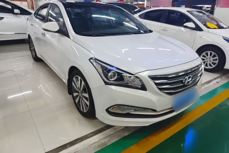 Used Hyundai Mistra 2014 1.8L Automatic Smart GLS Front Right 45 Deg