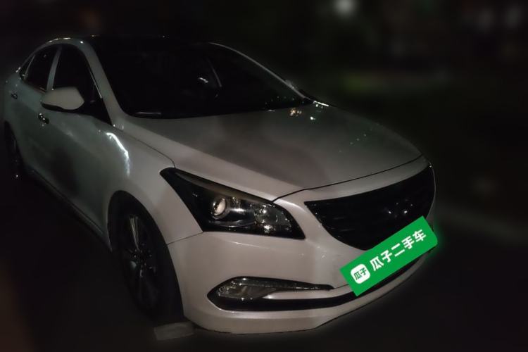 Used Hyundai Mistra 2014 1.8L Automatic Deluxe DLX Model Front Right 45 Deg